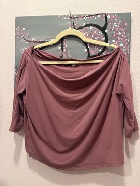 Fighting Eel Draped Off-Shoulder Top in mauve color XS